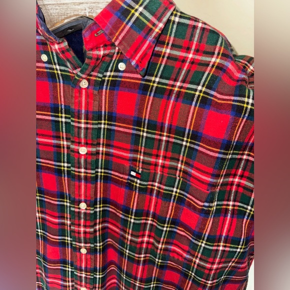 Vintage Tommy Hilfiger button down - Picture 2 of 3